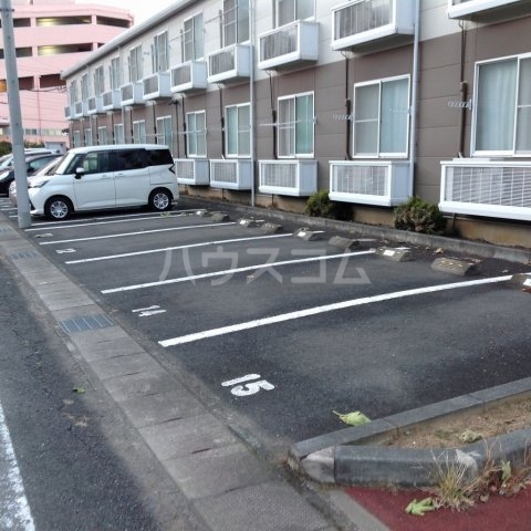 17/18 駐車場