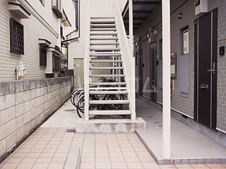 14/15 エントランス