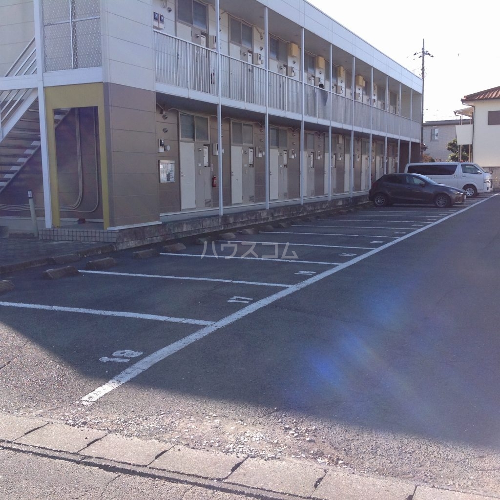 17/18 駐車場