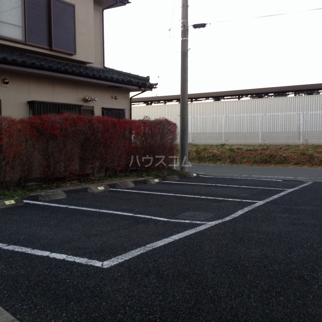 18/19 駐車場