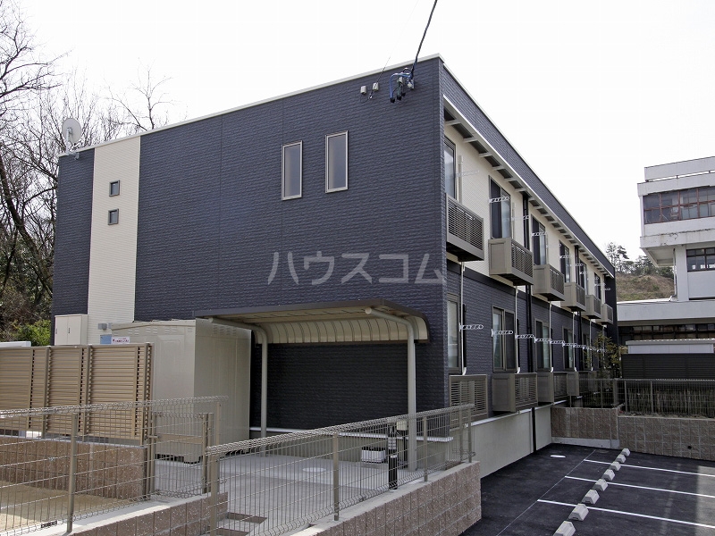 13/17 エントランス