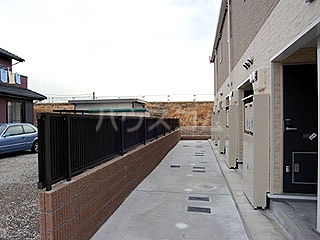 16/18 エントランス