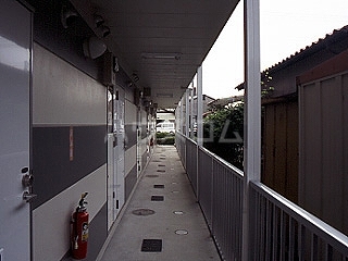 17/19 エントランス