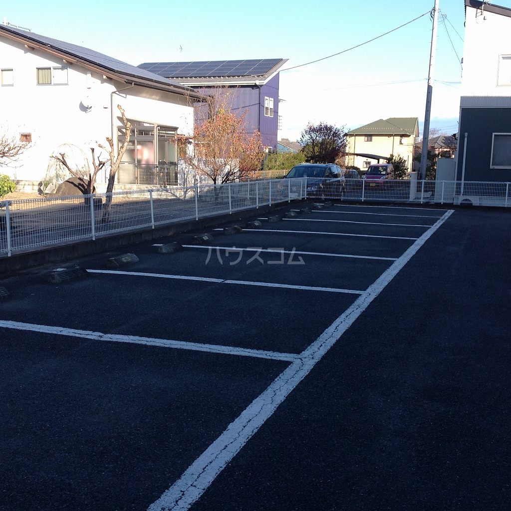 16/21 駐車場