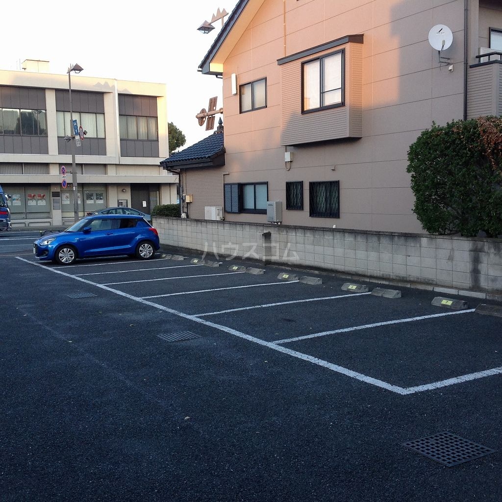 17/22 駐車場