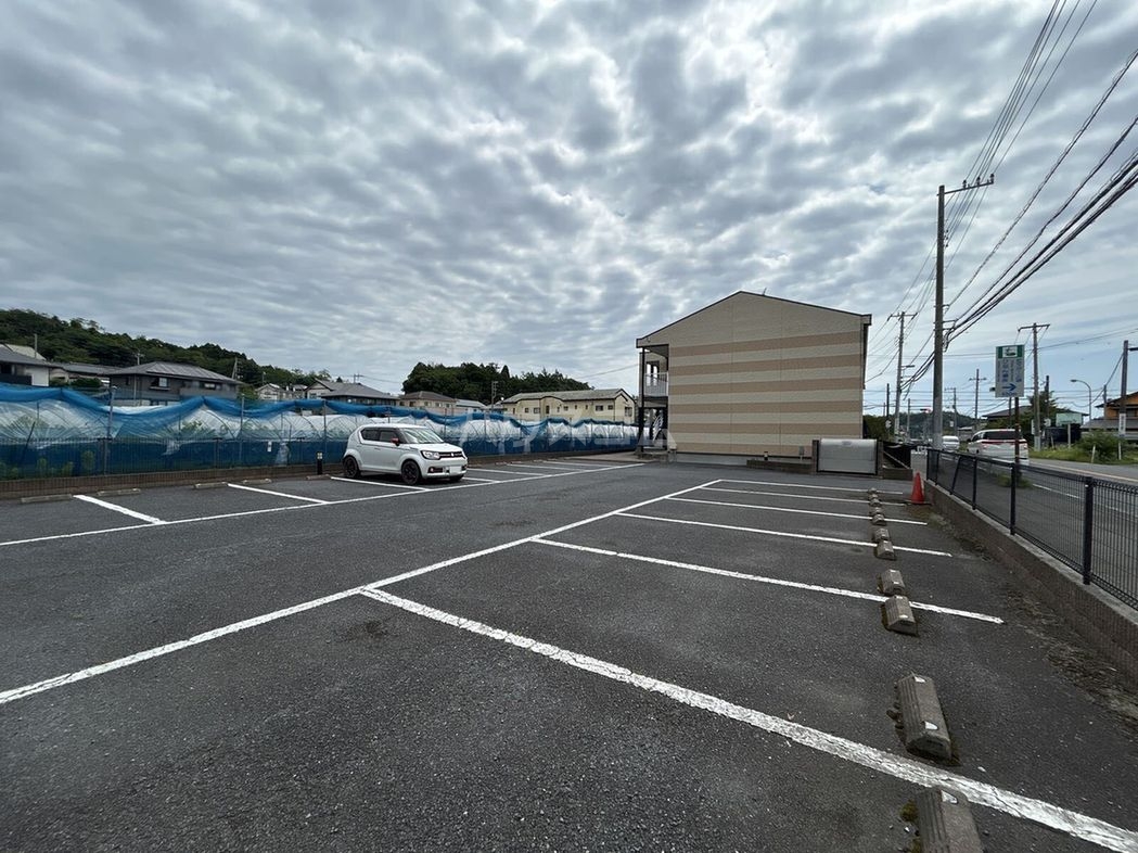 17/22 駐車場