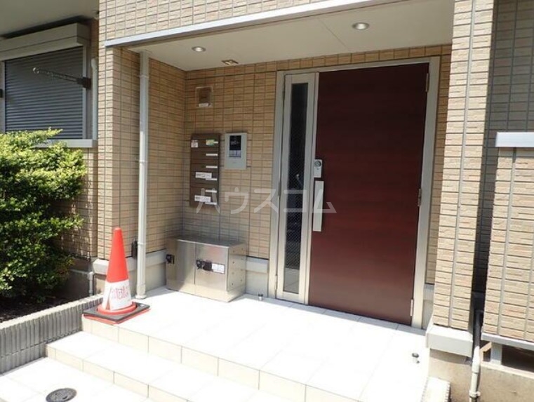 14/16 エントランス