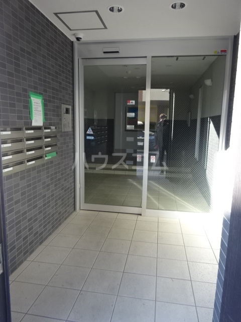 21/29 エントランス