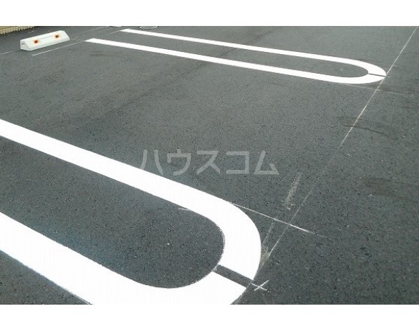 20/29 駐車場