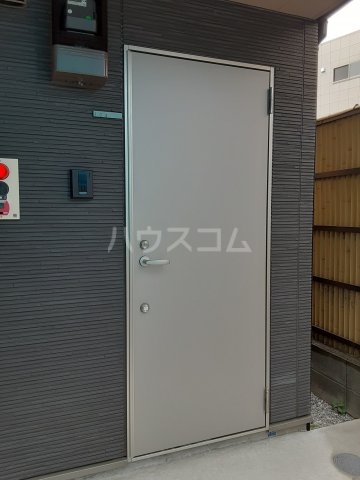 25/30 エントランス
