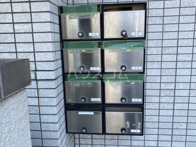 24/30 エントランス