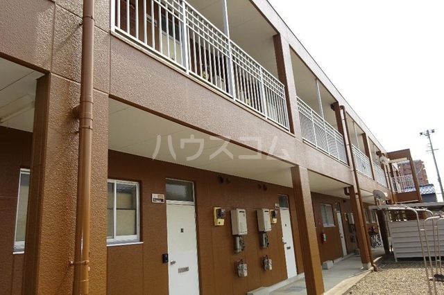 16/25 エントランス