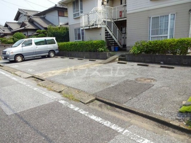 14/15 駐車場