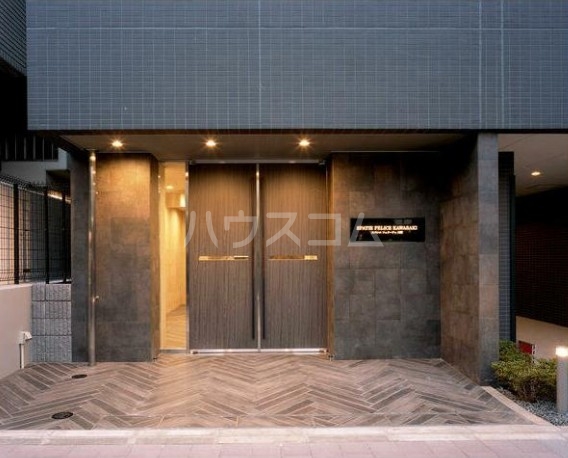 2/2 エントランス