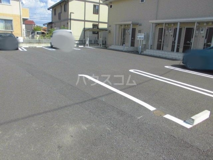 14/15 駐車場