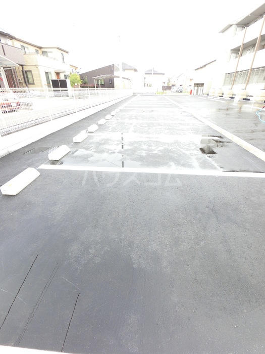 18/21 駐車場