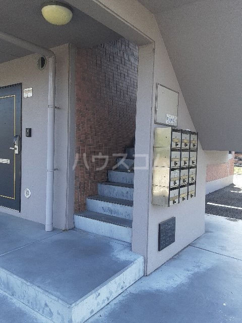 15/18 エントランス