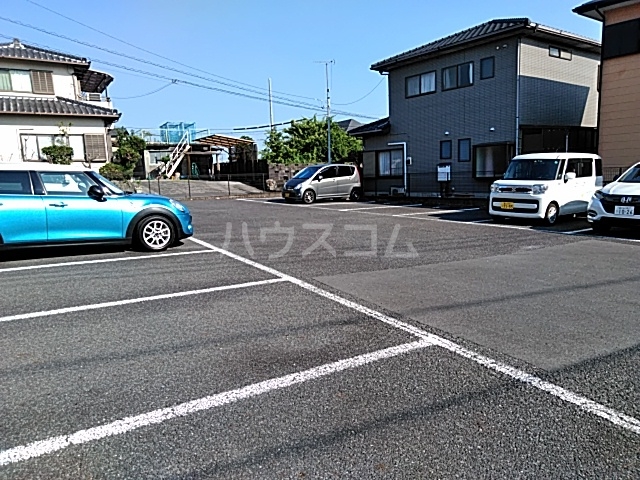 2/7 駐車場