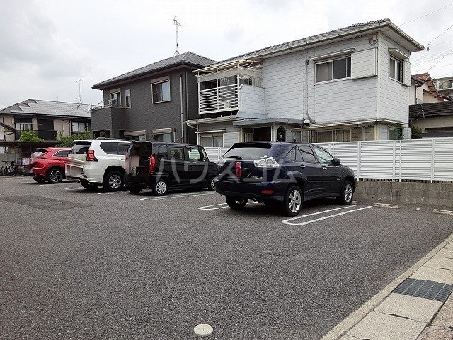 5/5 駐車場
