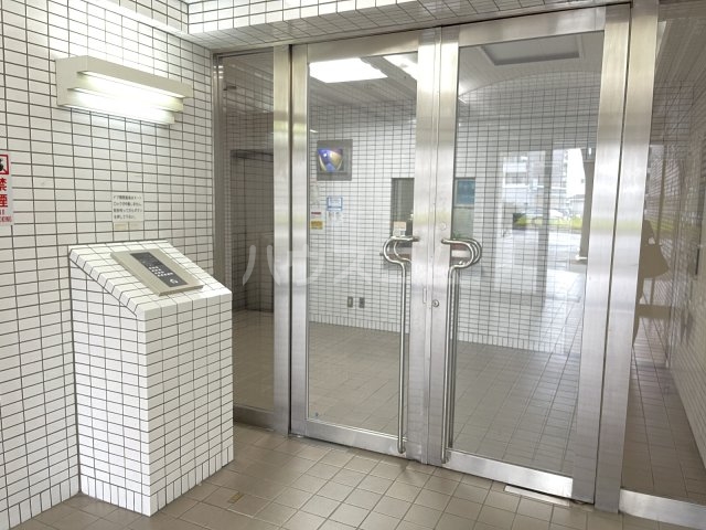 21/29 エントランス