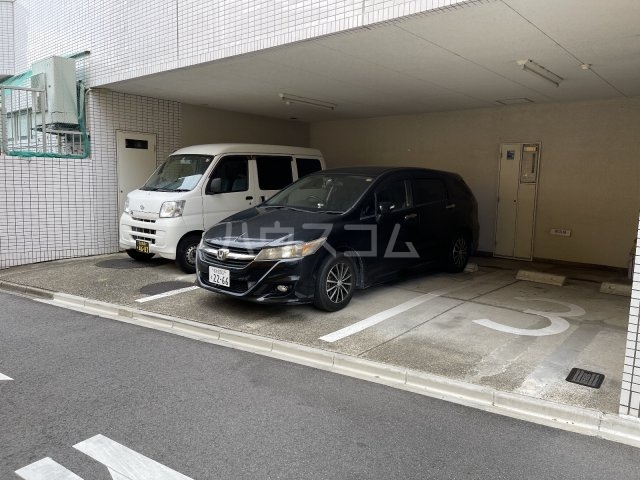 22/29 駐車場