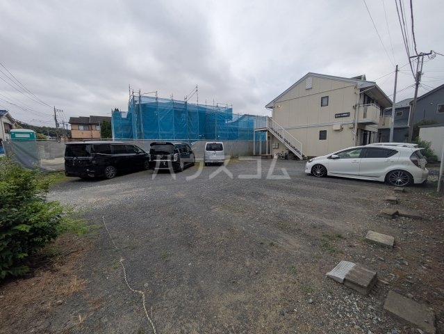 23/30 駐車場