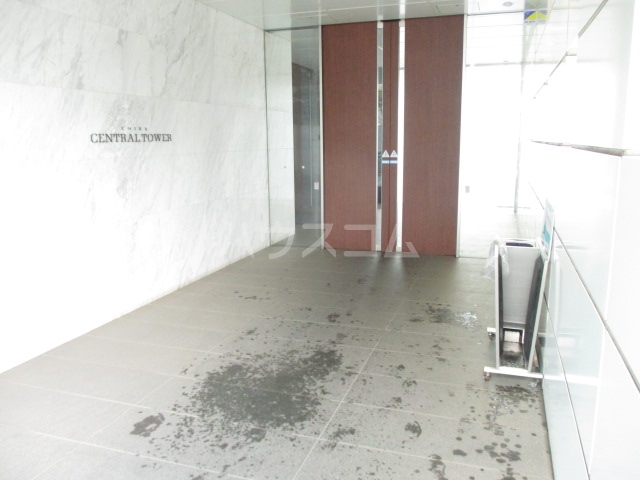 29/30 エントランス