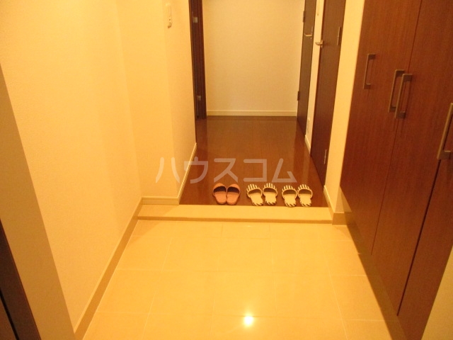 14/30 玄関