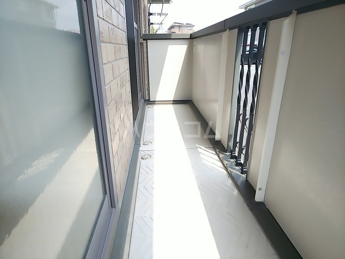 13/21 バルコニー