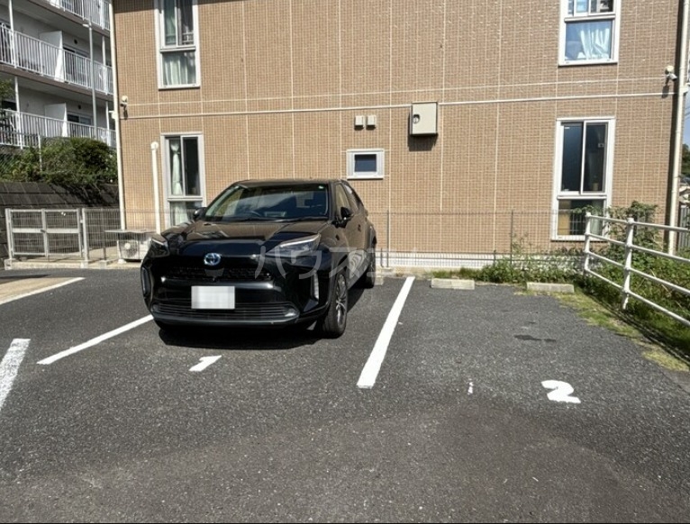 2/6 駐車場