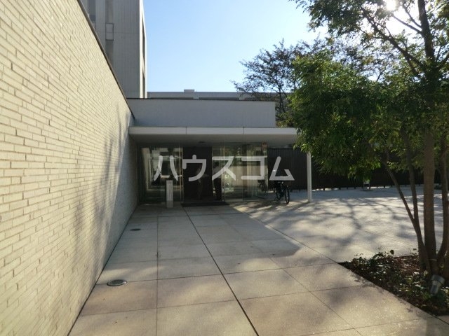 15/23 エントランス