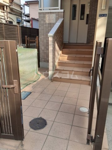 2/10 エントランス