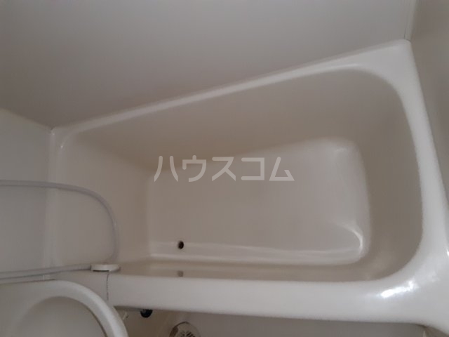 13/30 浴室