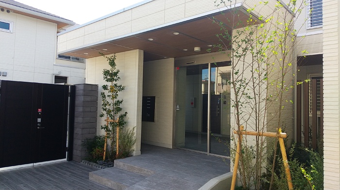 15/25 エントランス