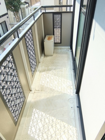 14/20 バルコニー