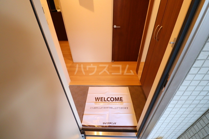 13/30 玄関