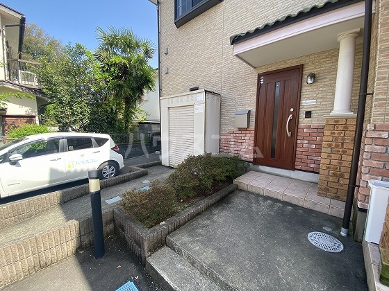 3/3 エントランス