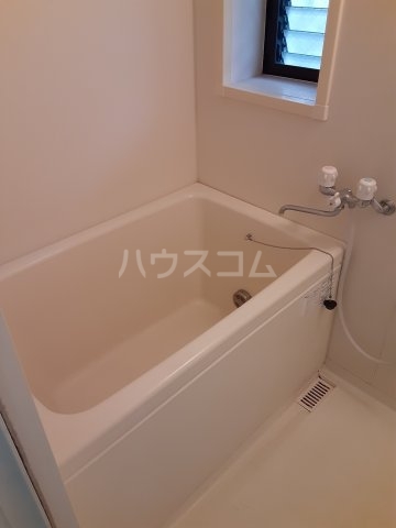 18/29 浴室