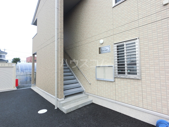 13/15 エントランス