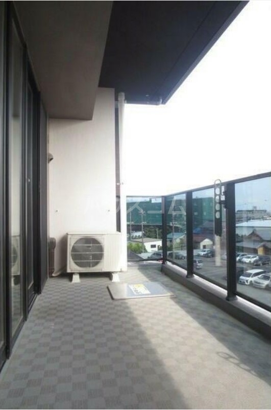 13/26 バルコニー