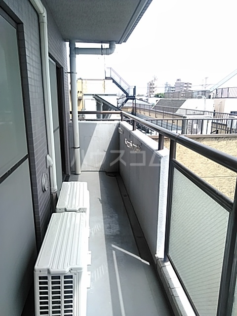 19/30 バルコニー