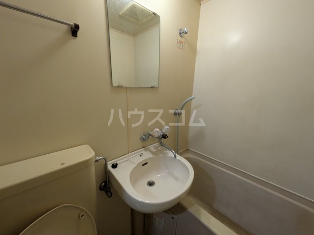 13/30 洗面
