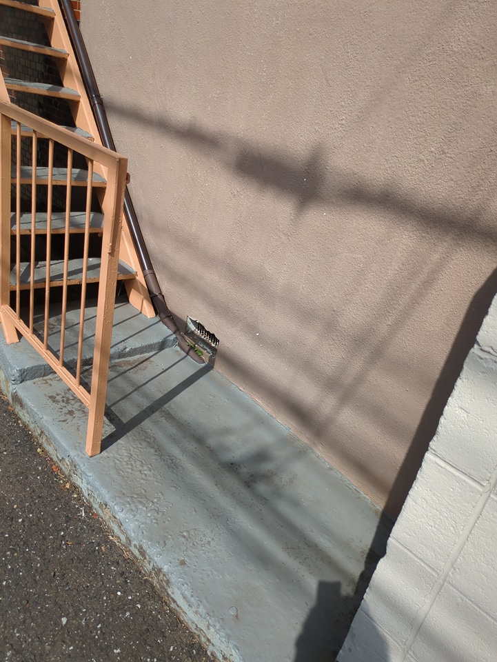 20/30 エントランス