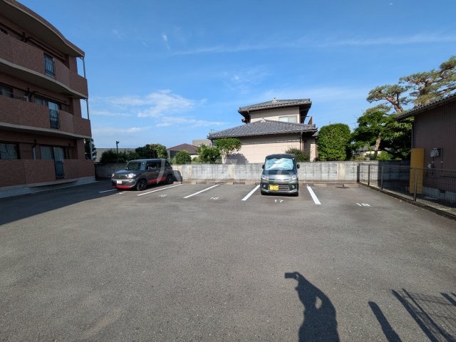 20/28 駐車場