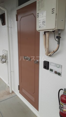 16/26 エントランス