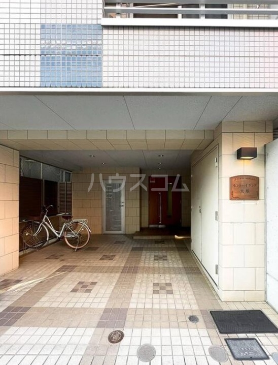 7/11 エントランス