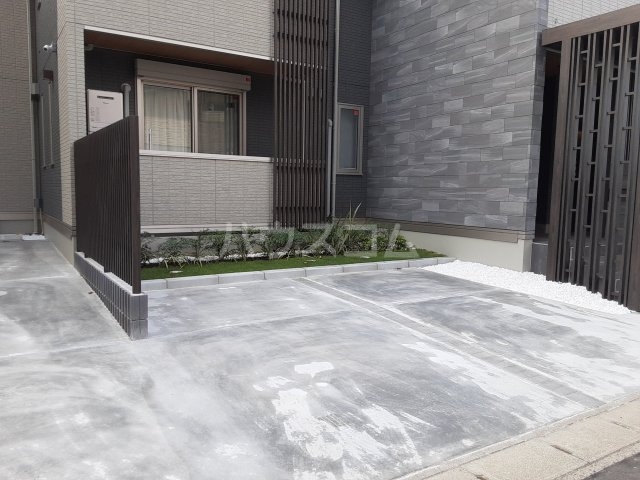 25/29 駐車場