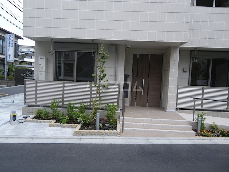 16/26 エントランス