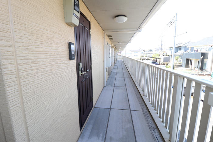 18/19 エントランス