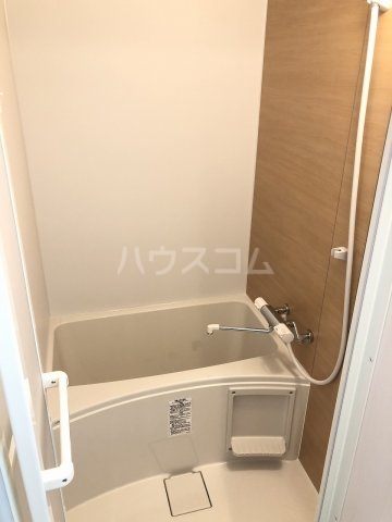 16/30 浴室